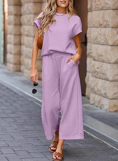 Strukturierter zweiteiliger Lounge-Set mit weitem Bein-Hose