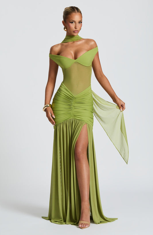 Maxikleid in Olivgrün mit eleganter Silhouette