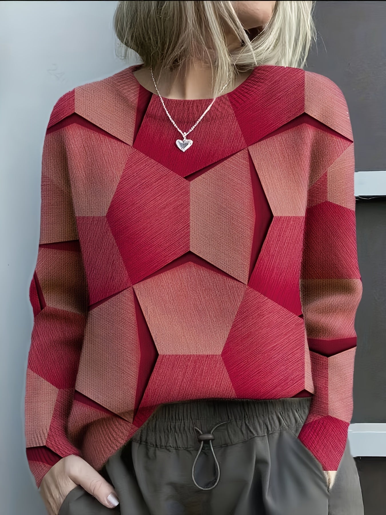 Gemütlicher Strickpullover mit markanten geometrischen 3D-Drucken