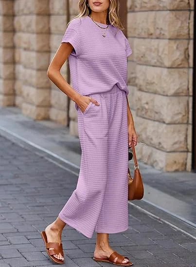 Strukturierter zweiteiliger Lounge-Set mit weitem Bein-Hose