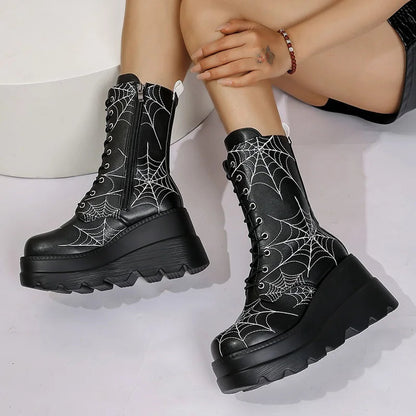 Gothic klobige Plateau-Mid-Calf-Stiefel mit Spinnennetz-Detail