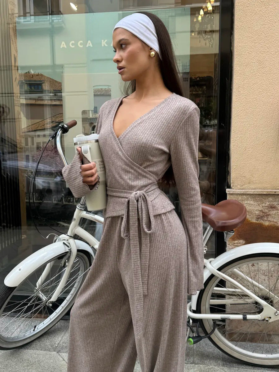Grau geripptes Strick Crop-Top mit langen Ärmeln und weitem Hosen-Set