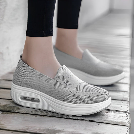 Bequeme weiche orthopädische Sneaker für den täglichen Halt