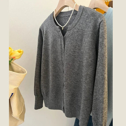 Gemütlicher Grobstrick-Wollcardigan-Pullover