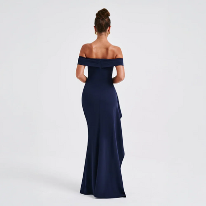 Maxikleid mit schulterfreiem Schnitt und Schlitz
