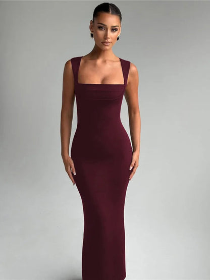 Maxikleid mit quadratischem Ausschnitt, figurbetont, skulpturales Abendkleid
