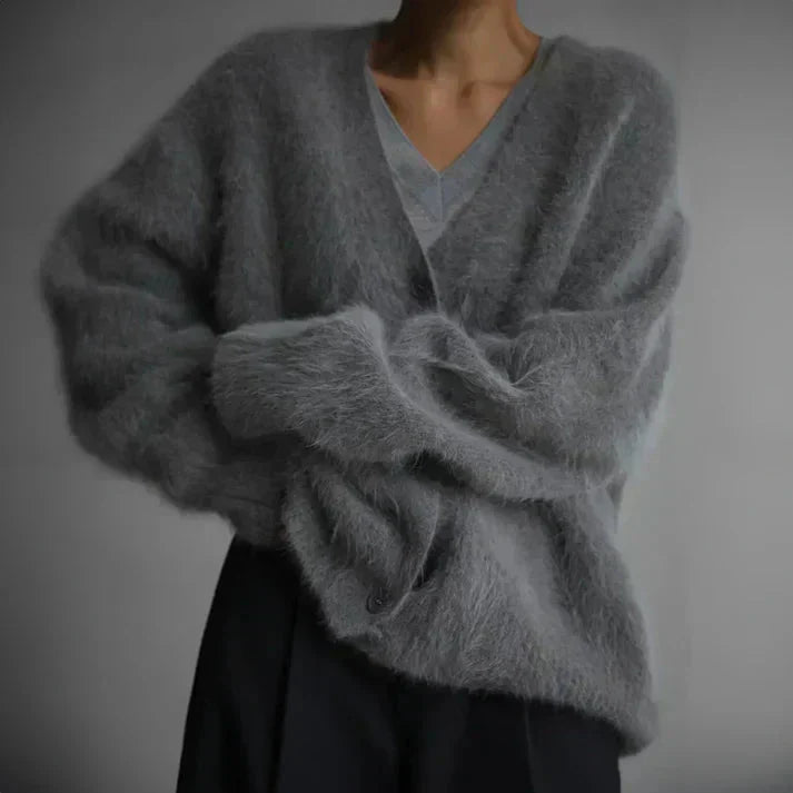 Gemütlicher Damen-Cardigan mit lockerem Schnitt und V-Ausschnitt