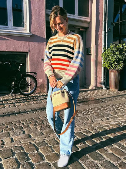Bunt gestreifter Vintage-Strickpullover mit Rundhalsausschnitt