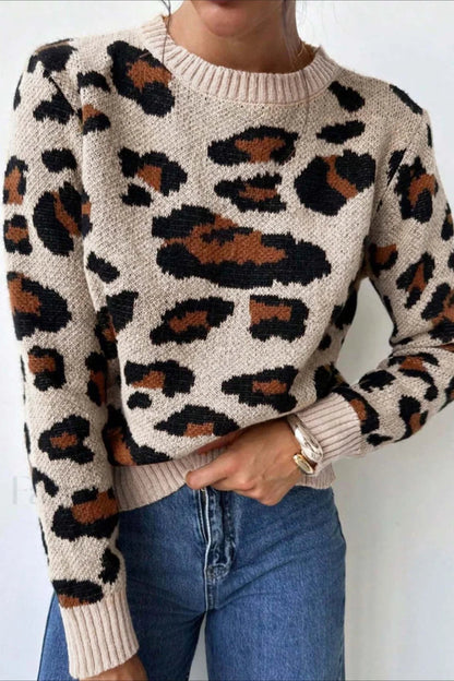 Schicker Pullover mit Leopardenmuster und Farbakzenten im Colorblock-Stil