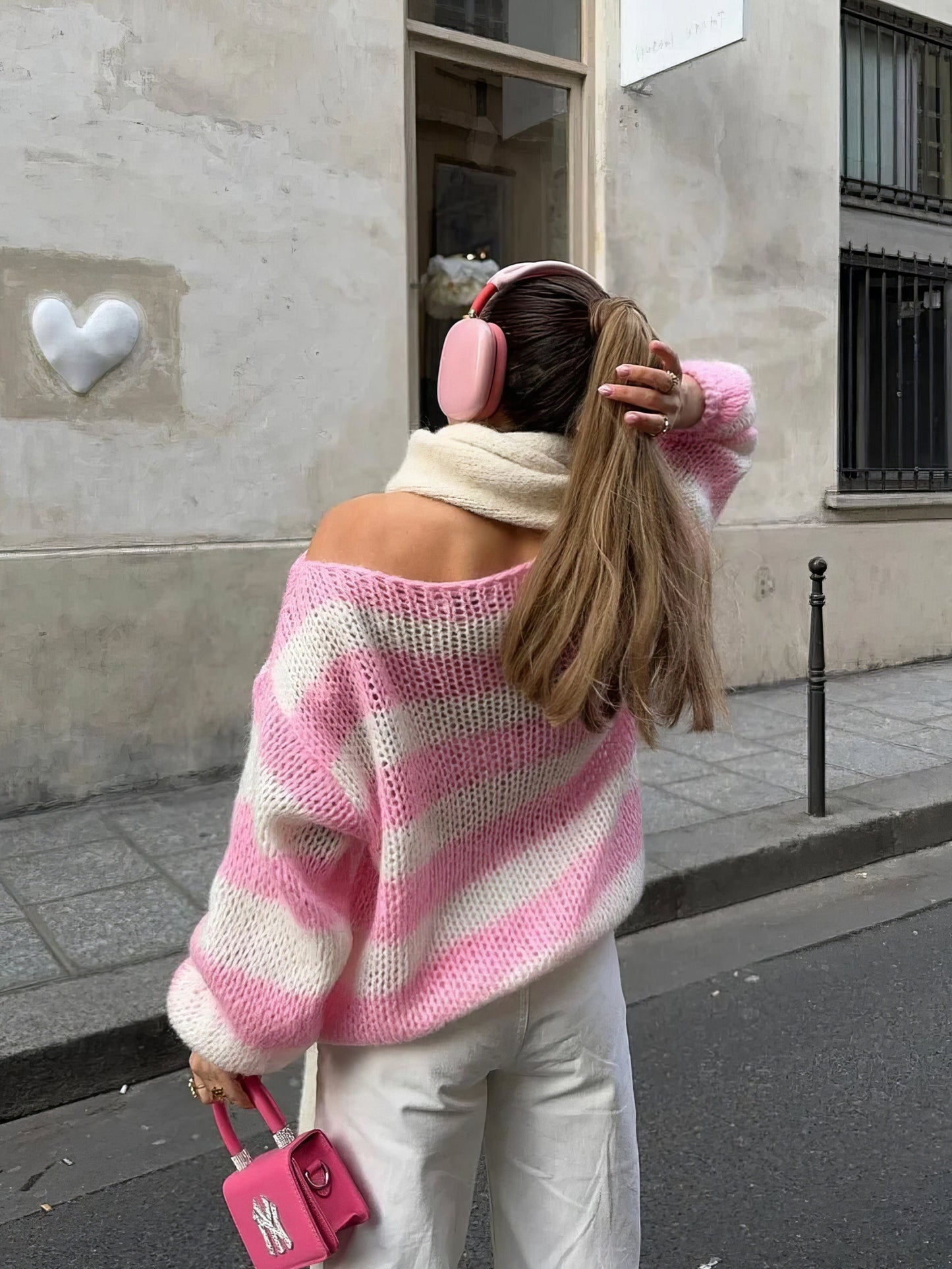 Gemütlicher leichter Strickpullover für lässigen Komfort