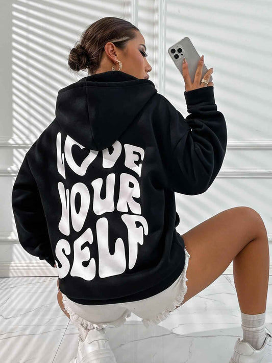 Bequemer Damen-Hoodie mit Kängurutasche und inspirierendem Rückenprint