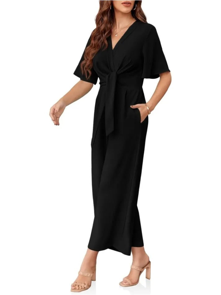 Schicker Jumpsuit mit weitem Bein, vorderer Schleife und kurzen Ärmeln
