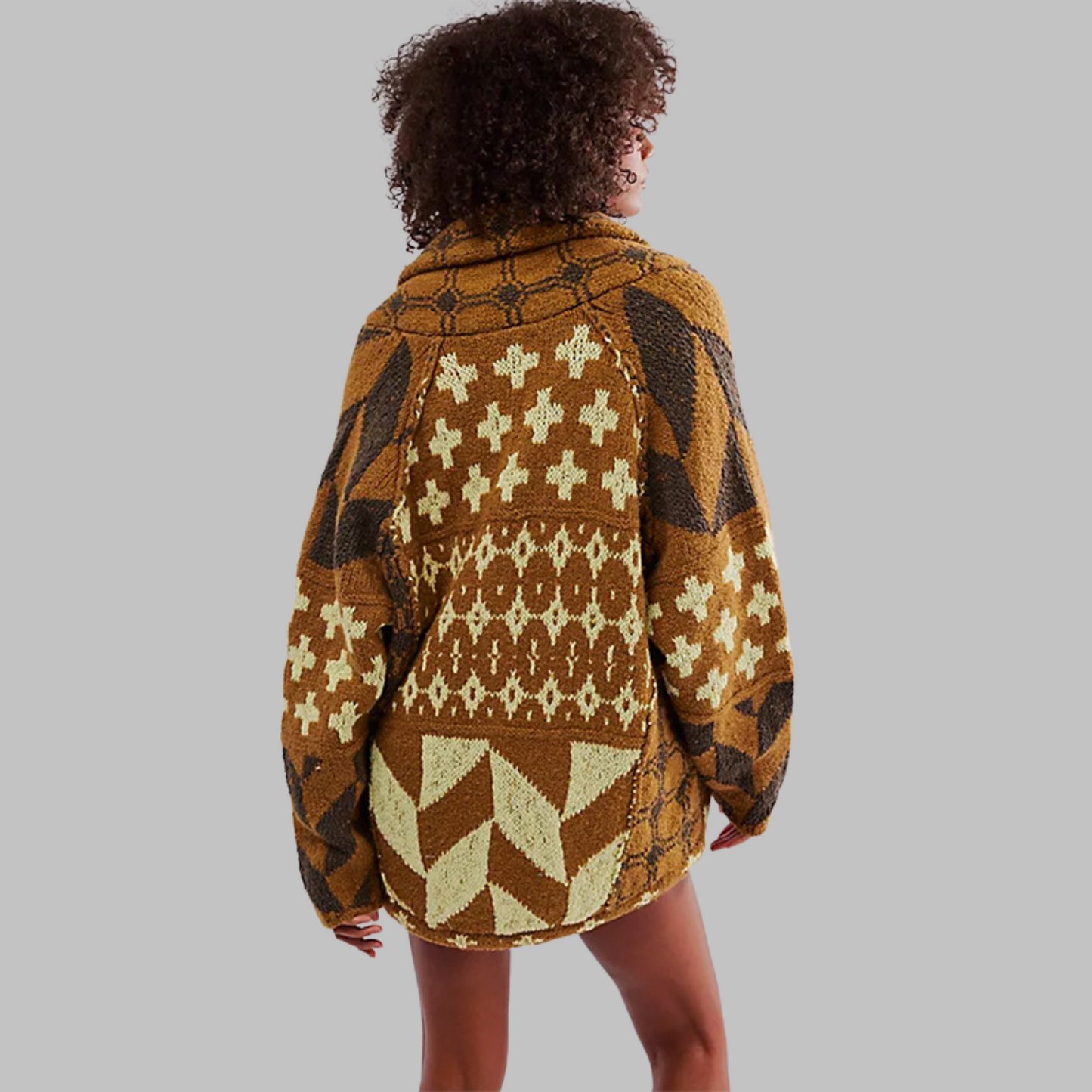 Bequeme weiche Jacke mit modernen geometrischen Mustern