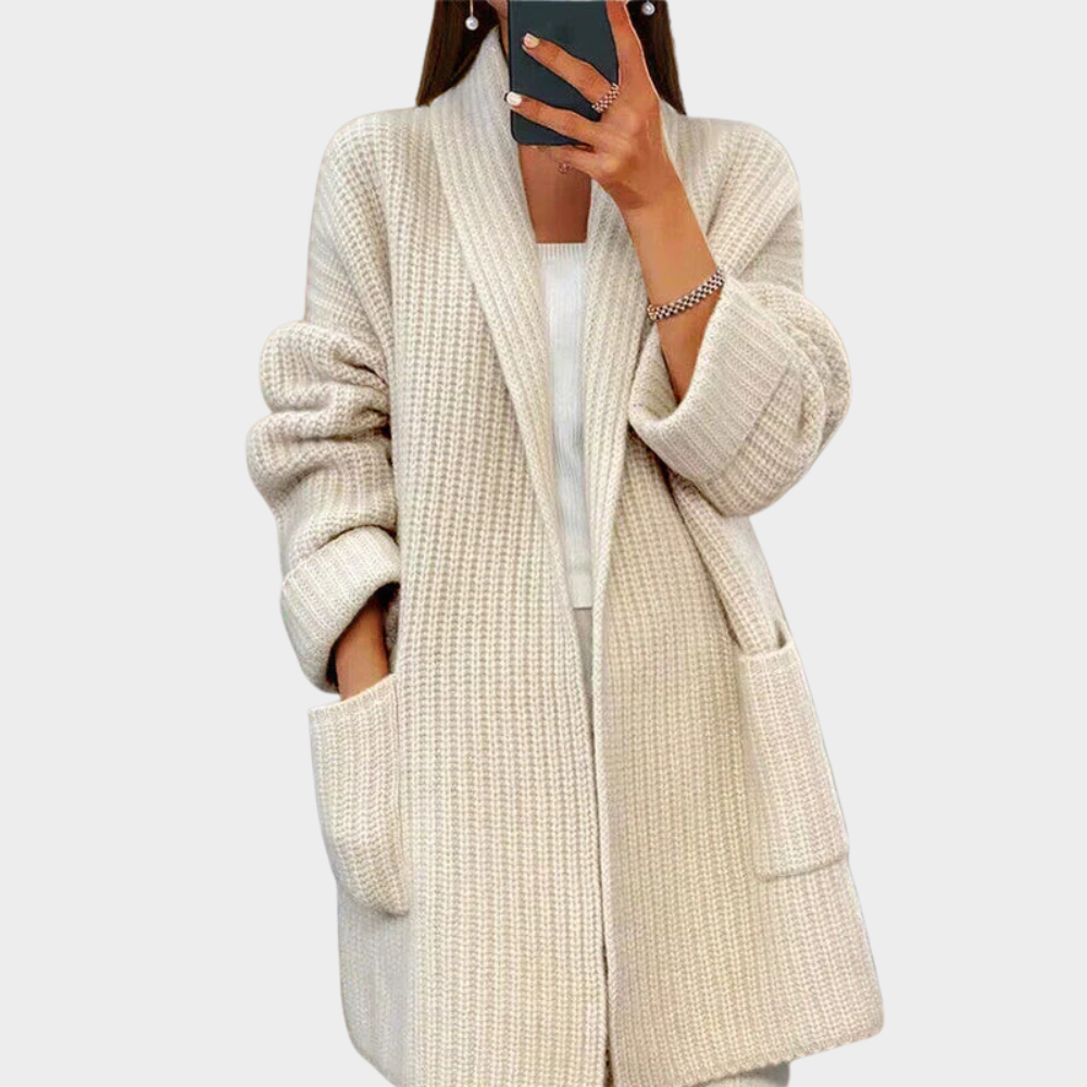 Gemütlicher gestrickter Wollstrickjacke-Pullover