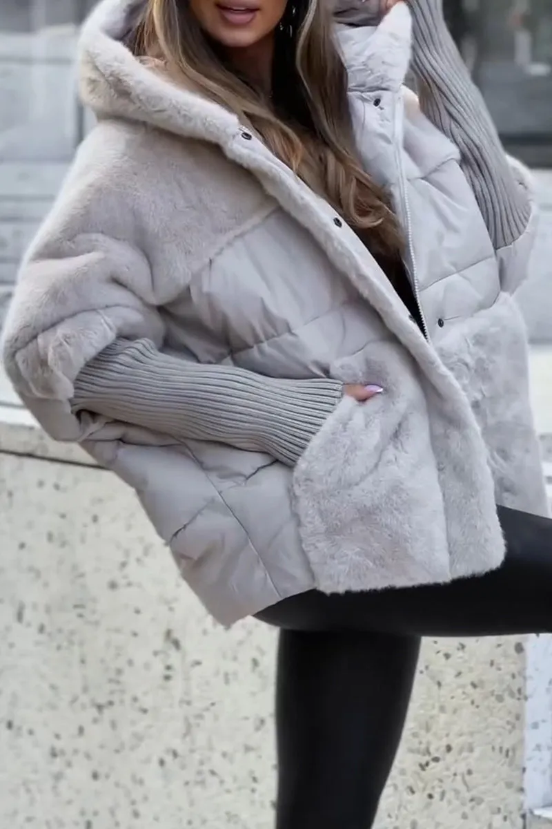 Legere gefütterte Kapuzenjacke für Damen
