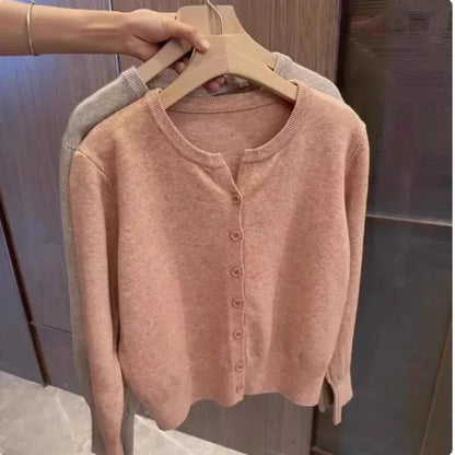 Gemütlicher Grobstrick-Wollcardigan-Pullover