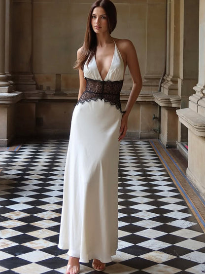 Maxikleid mit Neckholder, Spitzenbesatz und rückenfreiem Design