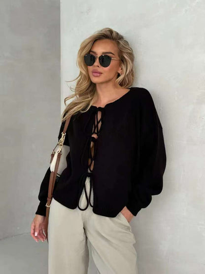 Schicker Kurzer Cardigan-Pullover mit Schnürung