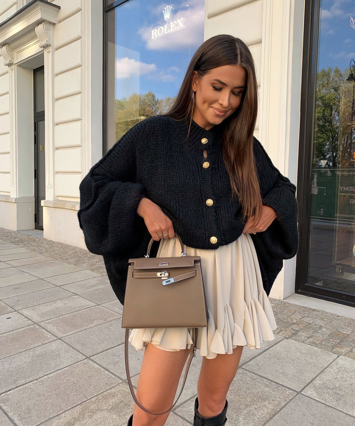 Schickes Beige im Rocker-Stil Kleid