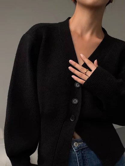 Gemütlicher Strick-Cardigan mit V-Ausschnitt und Knopfleiste