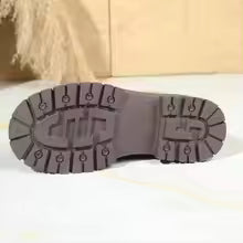 Schicke schwarze Leder-Kurzstiefel