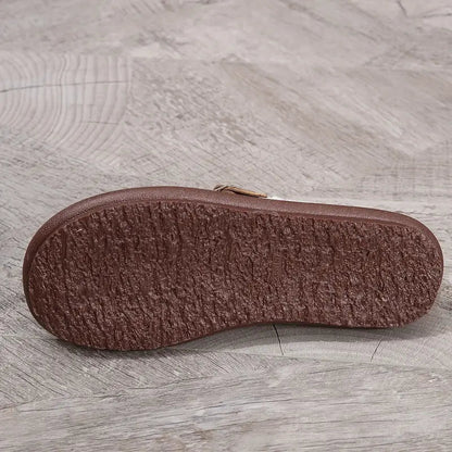 Gemütliche, mit Fleece gefütterte Slipper mit Schnallenriemen