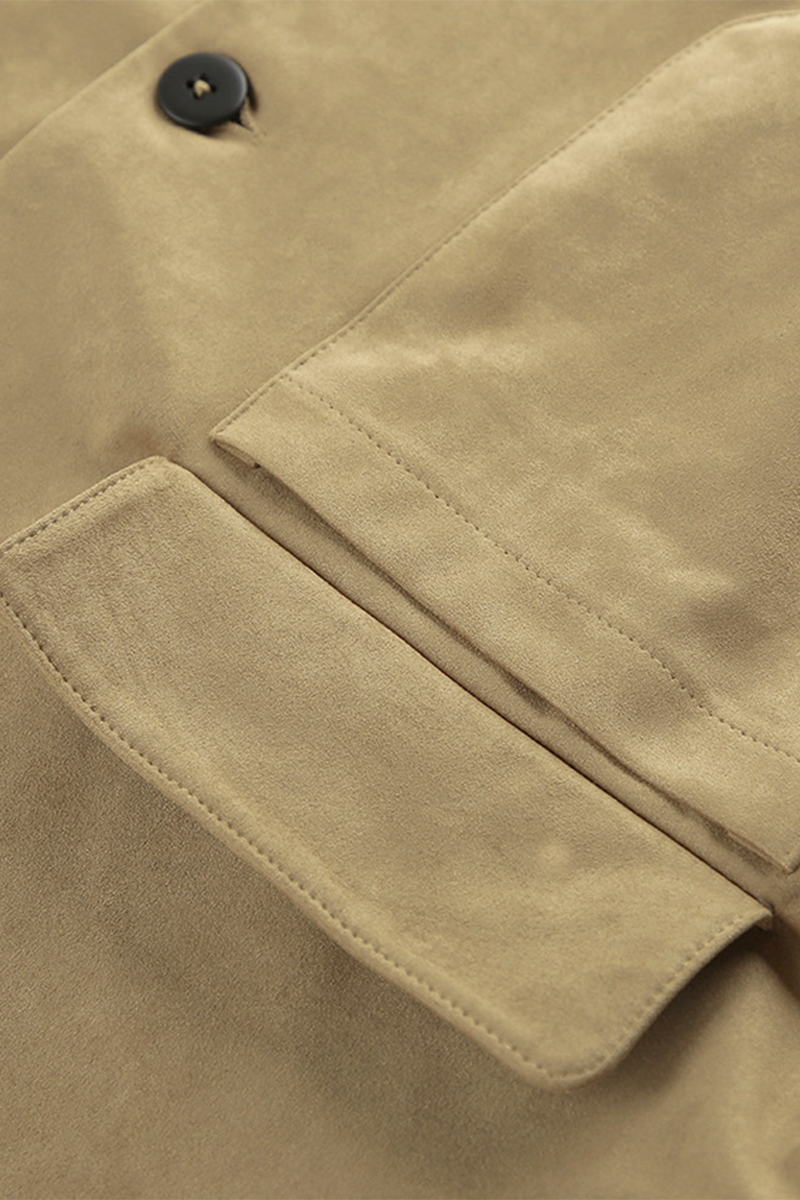 Legere Jacke mit Knopfleiste und umklappbarem Kragen