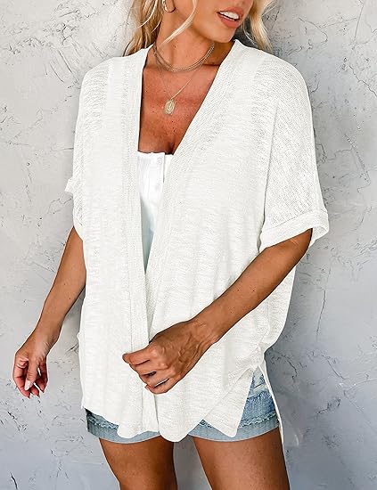 Stilvoller Strickcardigan mit kurzen Ärmeln und offenem Schnittdesign
