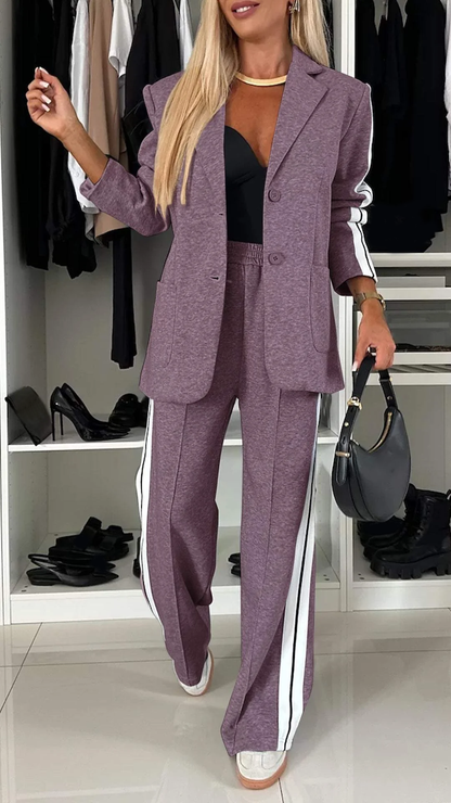 Maßgeschneiderter Blazer und Hose für mühelosen schicken Stil
