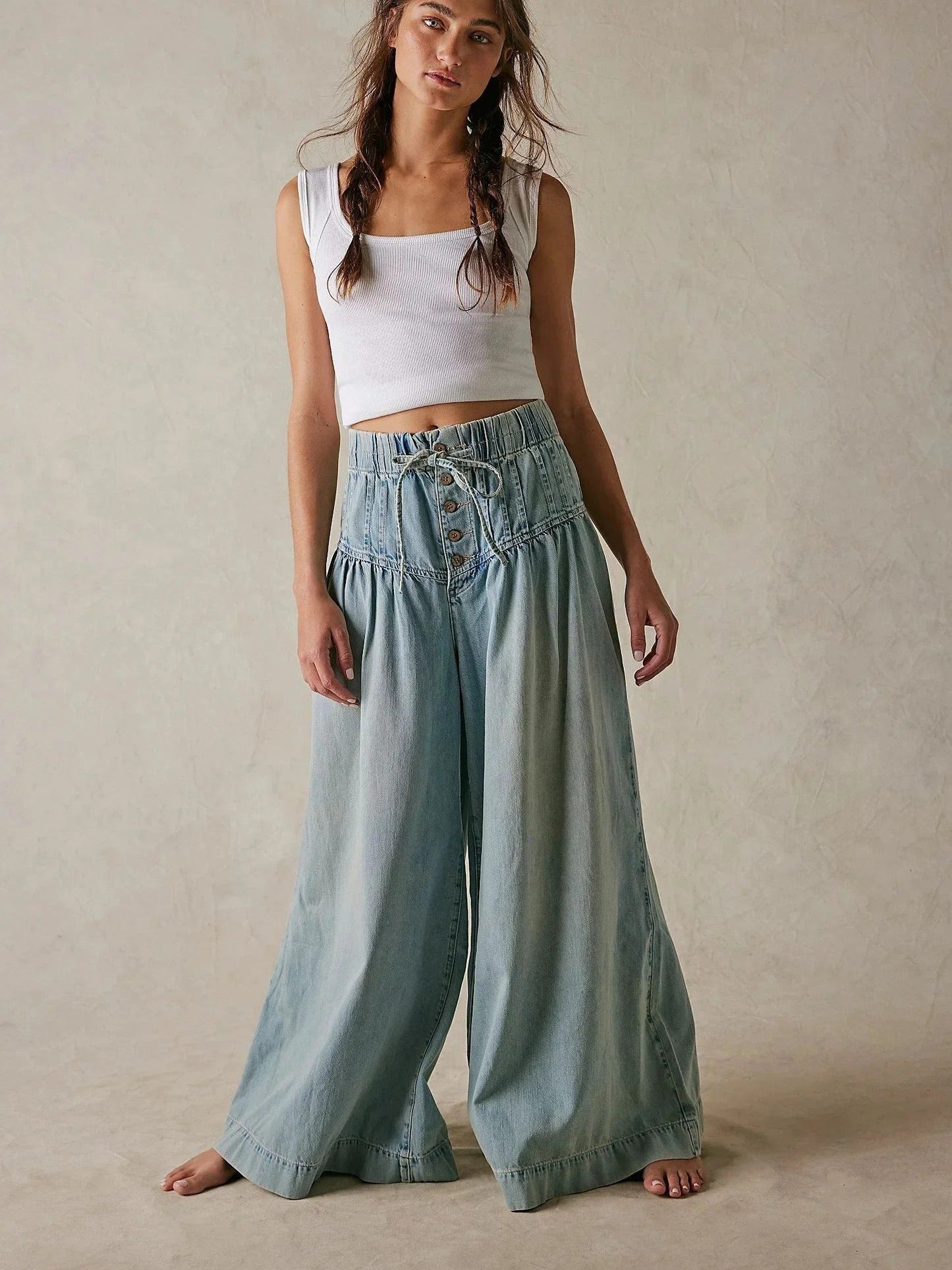 Entspannte Jeans mit weitem Bein
