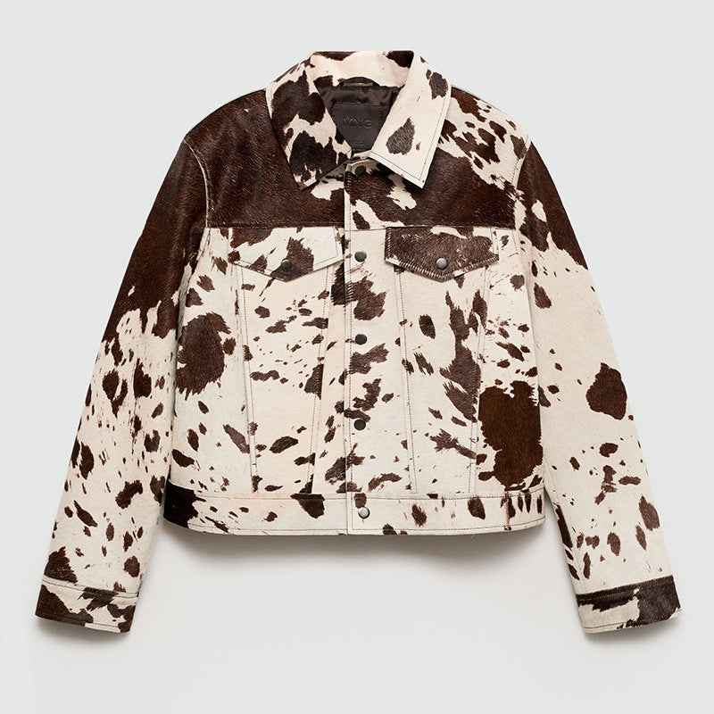 Jacke mit Kuhmuster, Reverskragen und stylischen Druckknöpfen