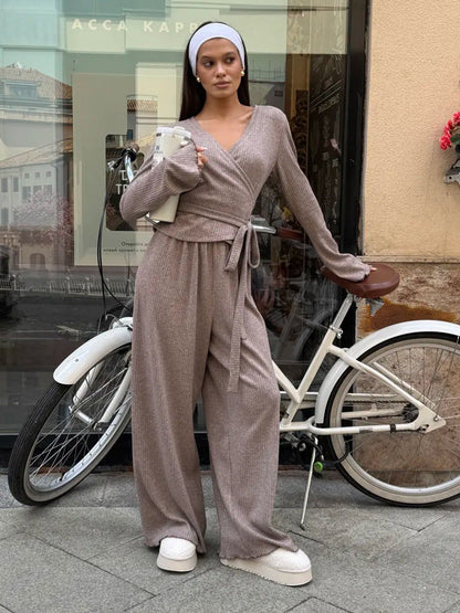 Grau geripptes Strick Crop-Top mit langen Ärmeln und weitem Hosen-Set