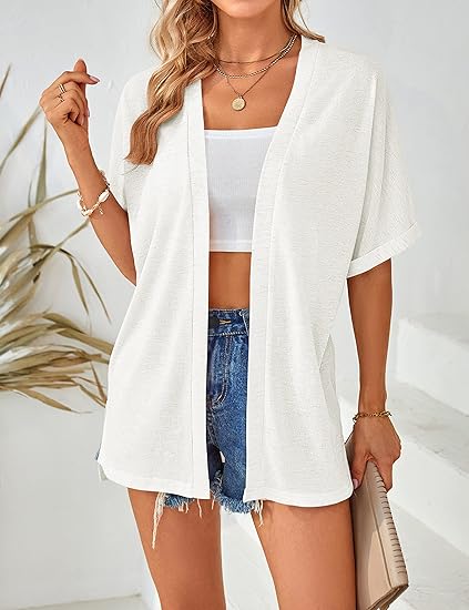 Stilvoller Strickcardigan mit kurzen Ärmeln und offenem Schnittdesign
