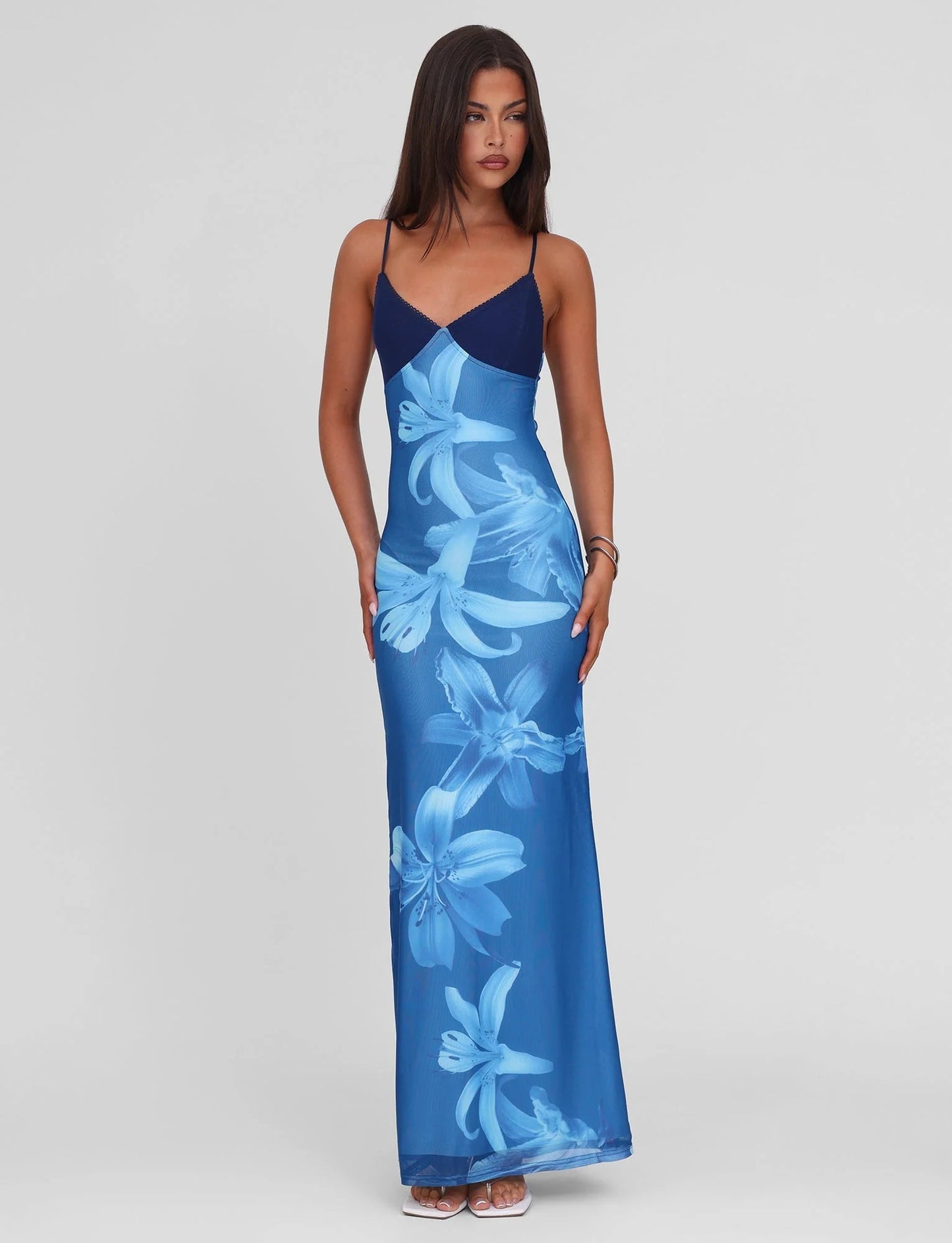 Alaina Ärmelloses Midikleid