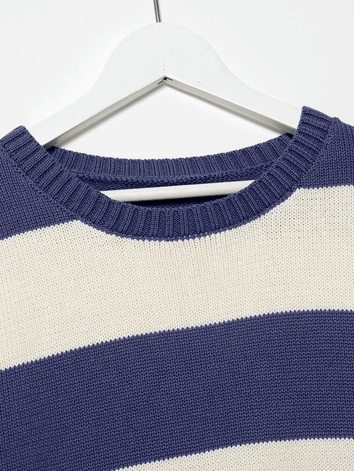 Gemütlicher gestreifter Rundhalsausschnitt Strickpullover