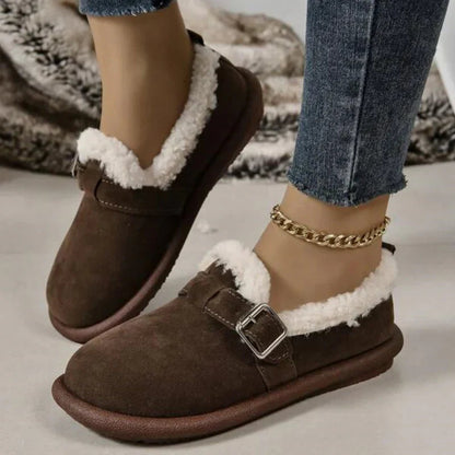 Gemütliche, mit Fleece gefütterte Slipper mit Schnallenriemen