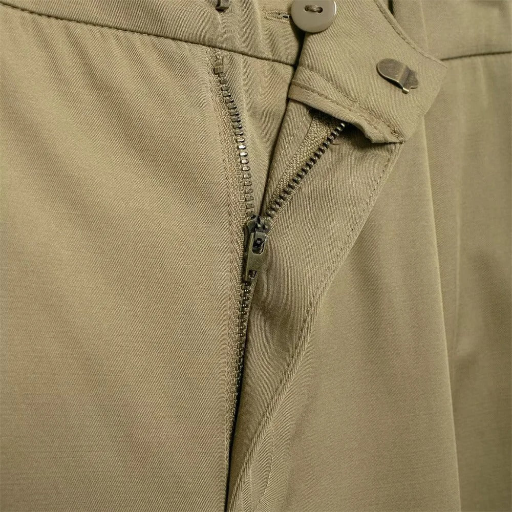 Utility-Cargojacke mit Riemen- und Taschen-Details