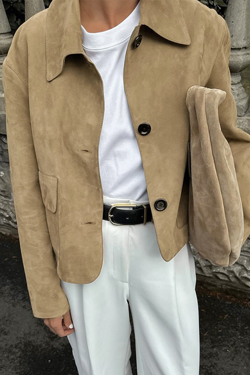 Legere Jacke mit Knopfleiste und umklappbarem Kragen
