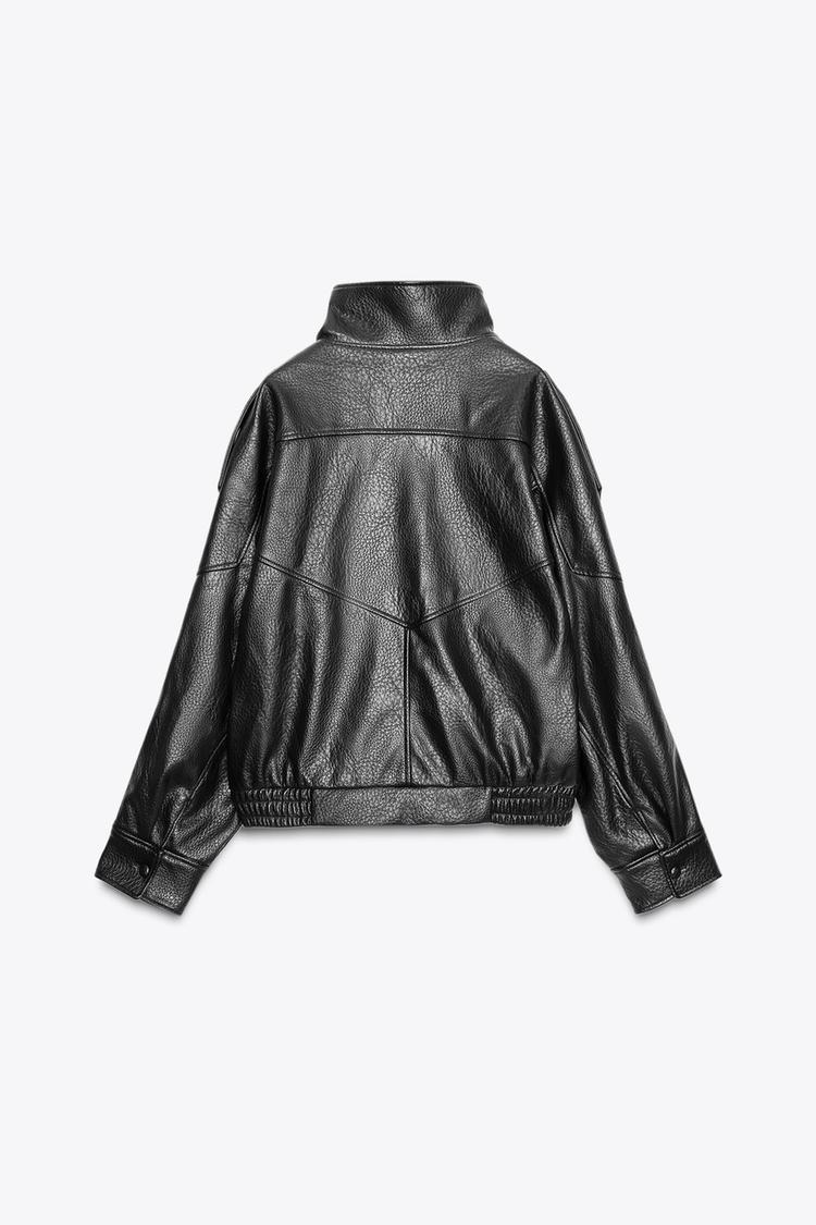 Schwarze Jacke aus Kunstleder