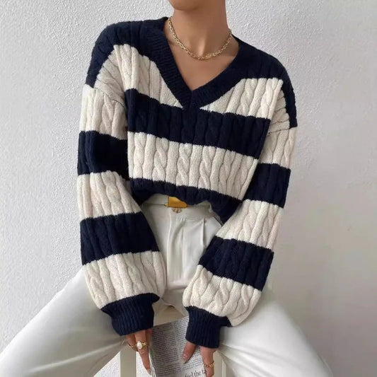 Gemütlicher lockerer Strickpullover mit V-Ausschnitt im Vintage-Stil