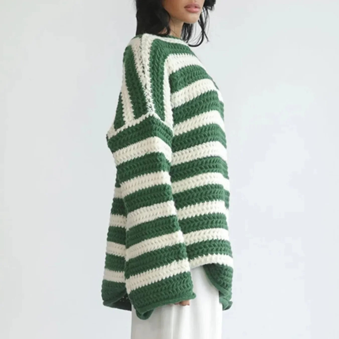 Gemütlicher übergroßer gestreifter Pullover im koreanischen Stil