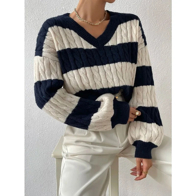 Gemütlicher lockerer Strickpullover mit V-Ausschnitt im Vintage-Stil