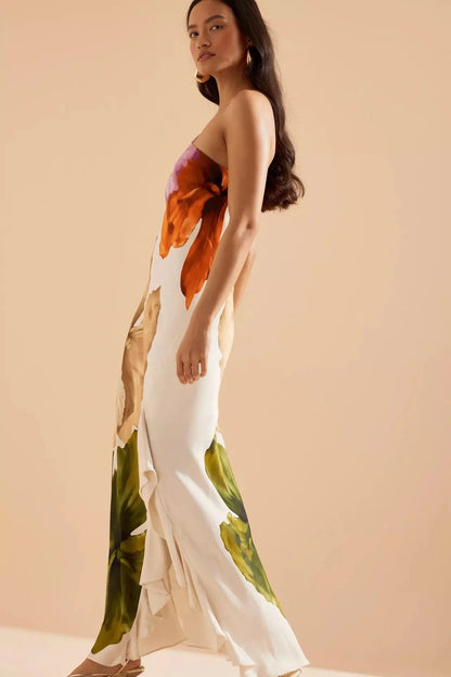 Florales Maxikleid mit einer Schulter, Rüschensaum und Spaghettiträgern