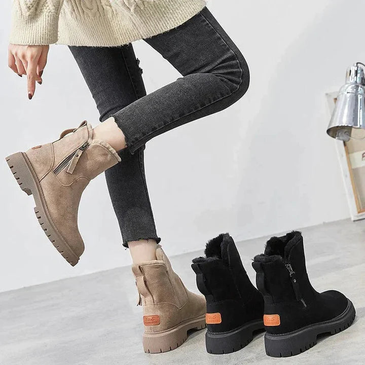 Schicke Stiefeletten mit Wildlederoptik und kuscheligem Fellfutter